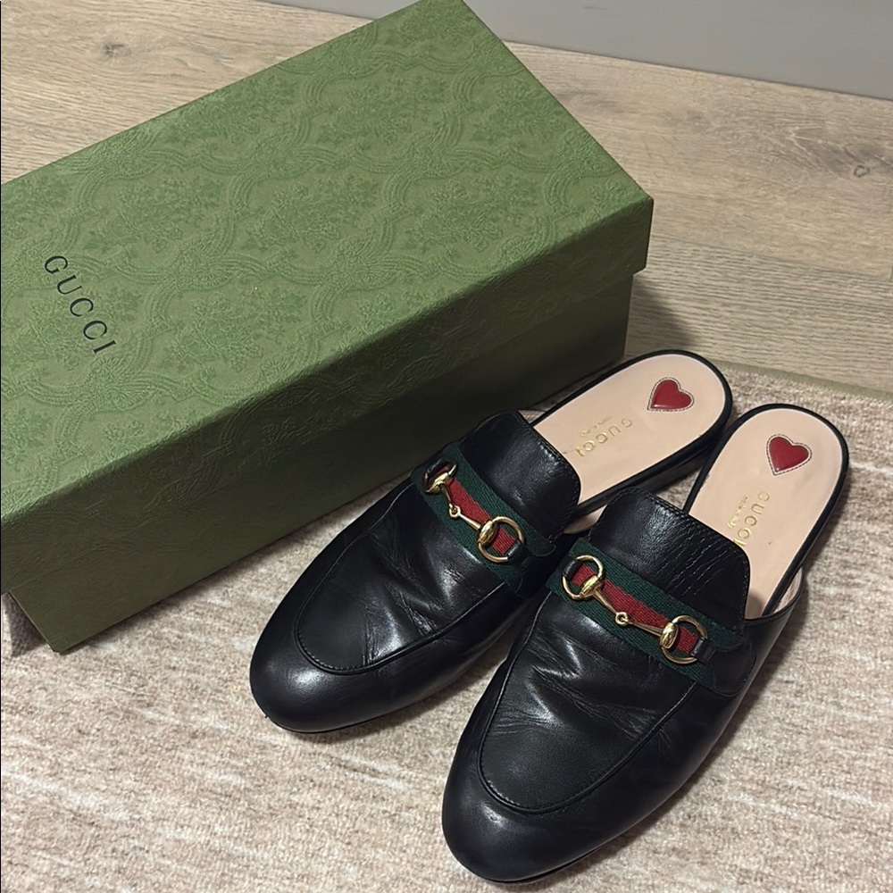 Gucci Black Leather Loafers with Box